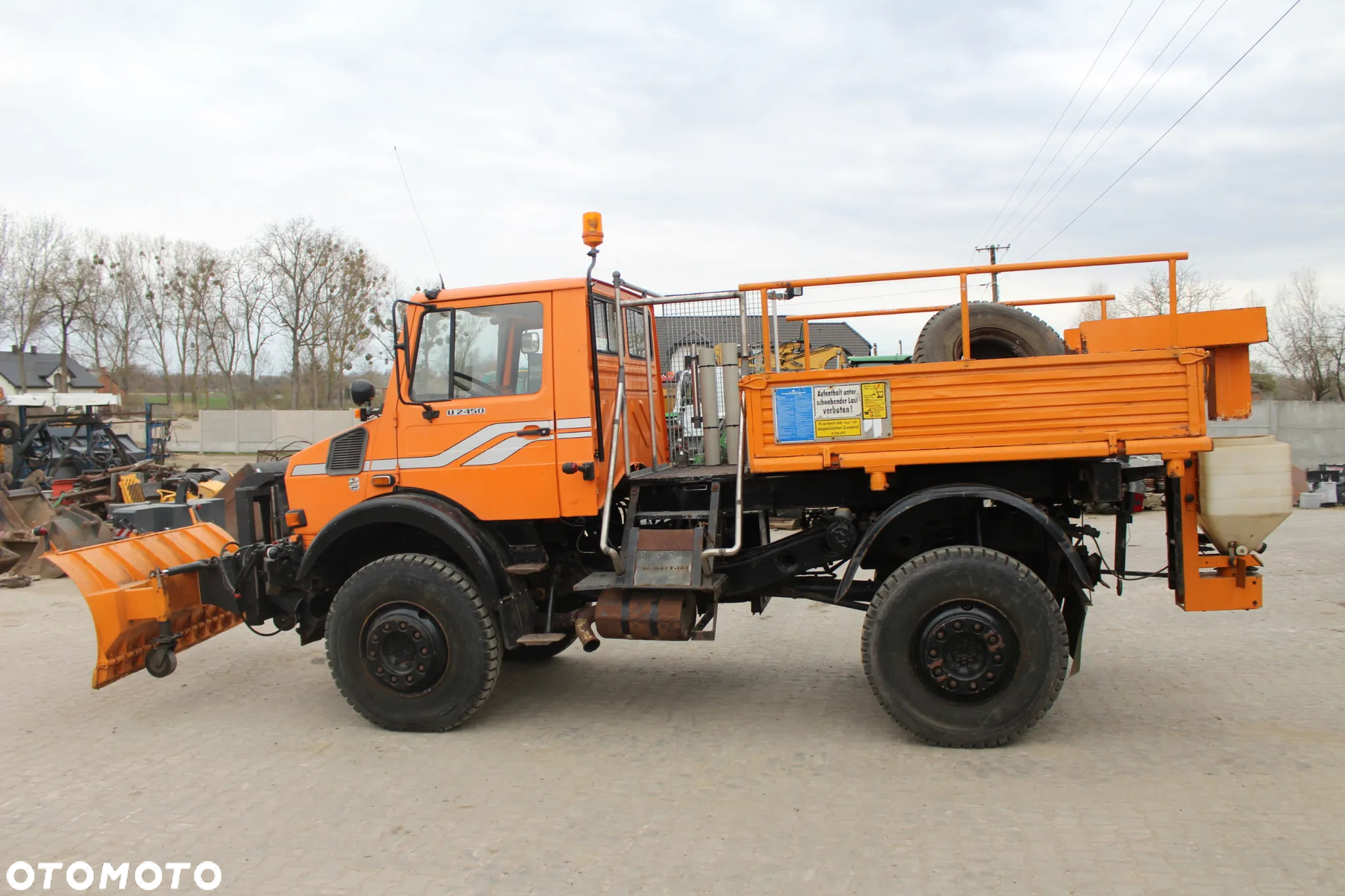 Mercedes-Benz UNIMOG U 2450 z Niemiec - 10