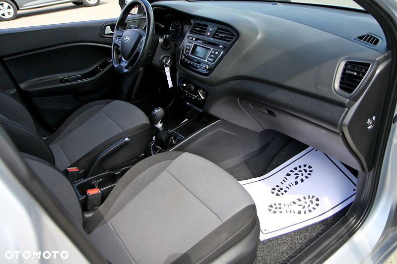 Hyundai i20 1.2 Passion Plus - 8