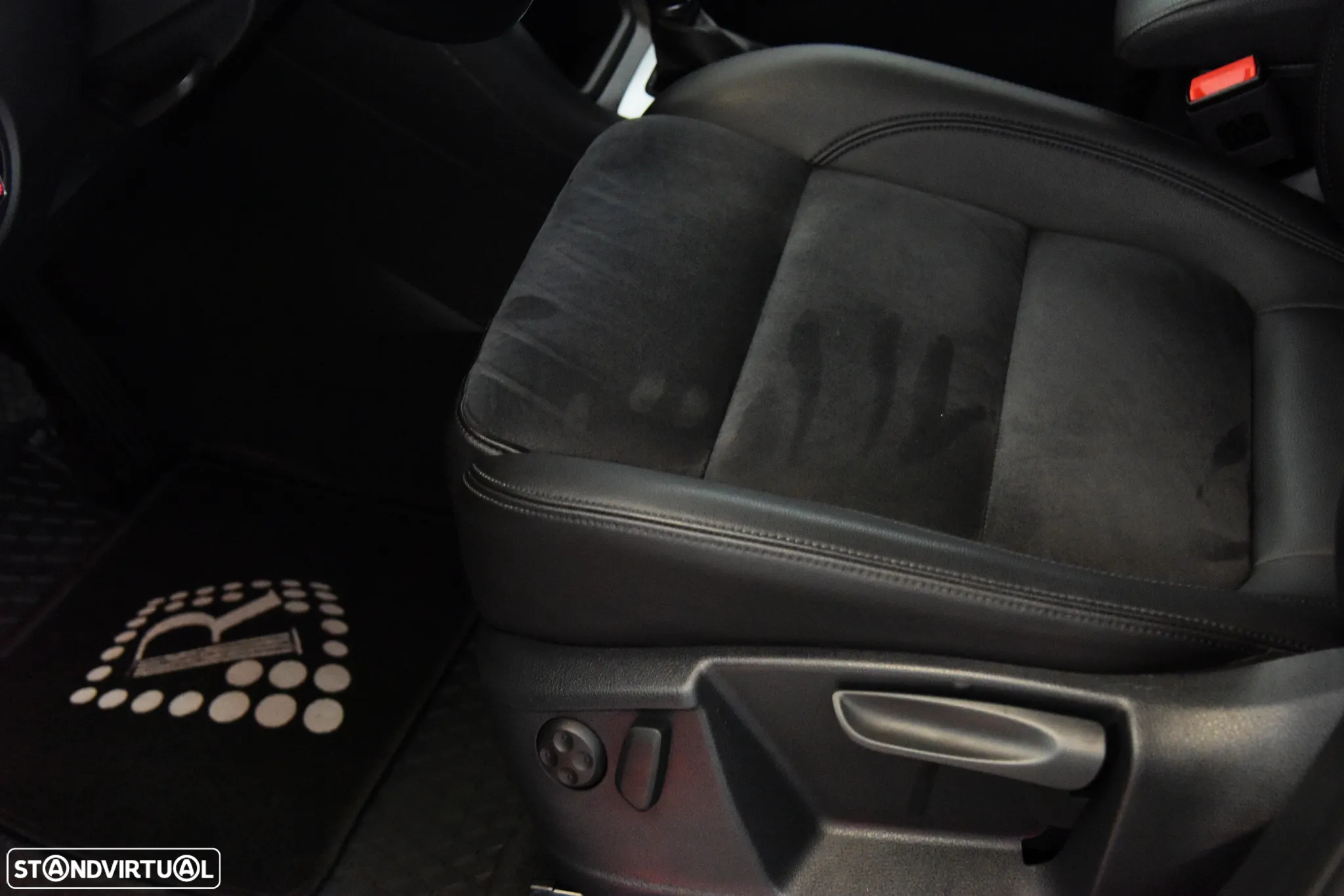 VW Sharan 2.0 TDI Highline DSG - 13