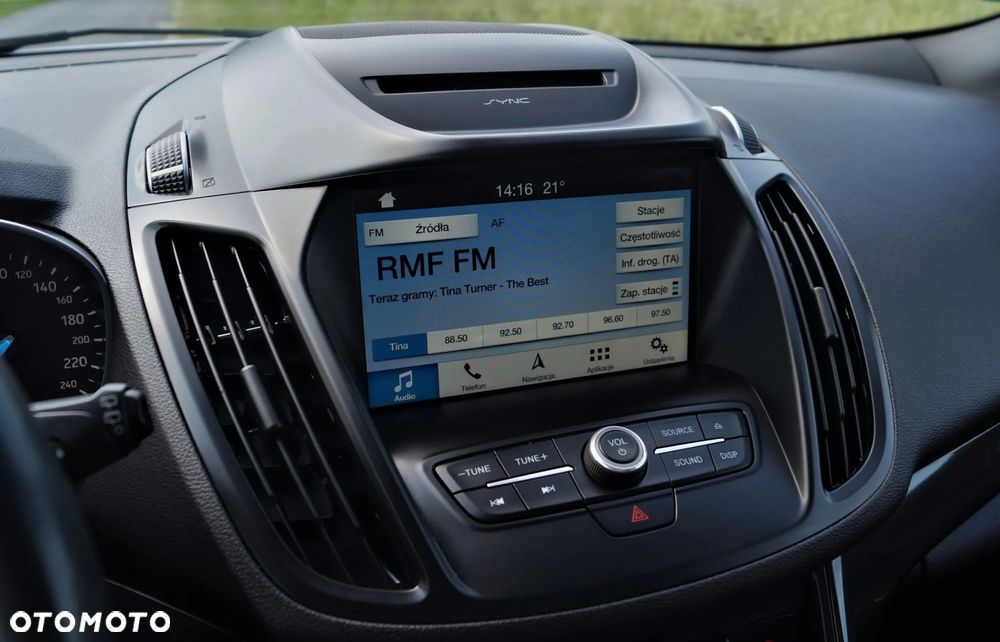 Ford Kuga - 37