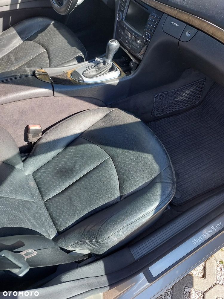 Mercedes-Benz Klasa E 320 CDI T Avantgarde - 11