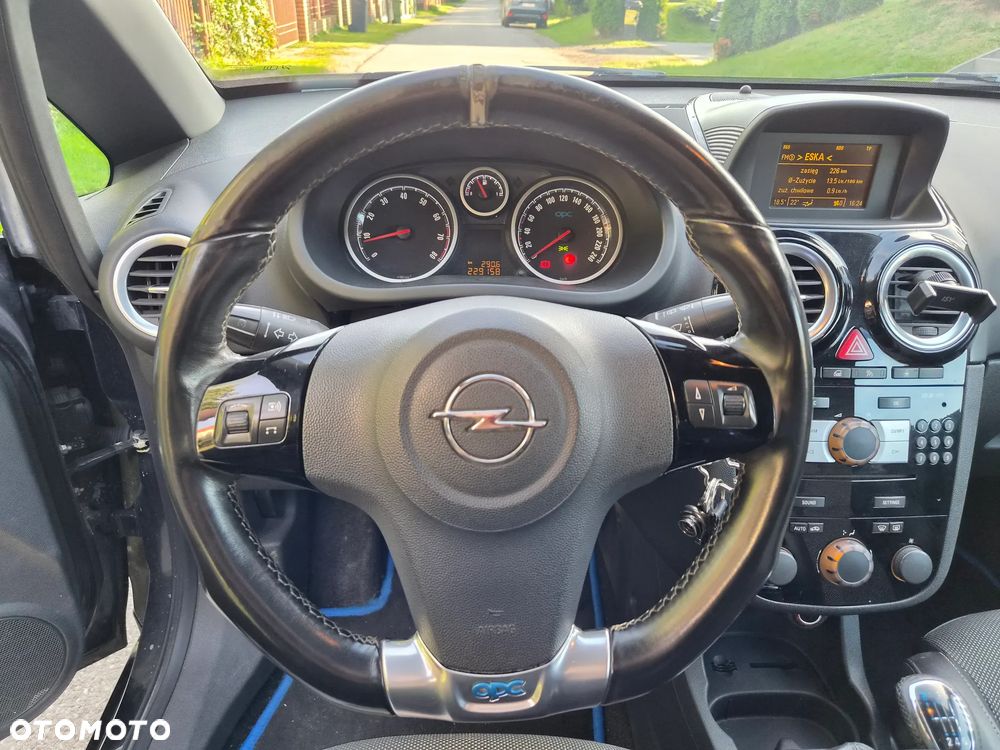 Opel Corsa 1.6T OPC - 5