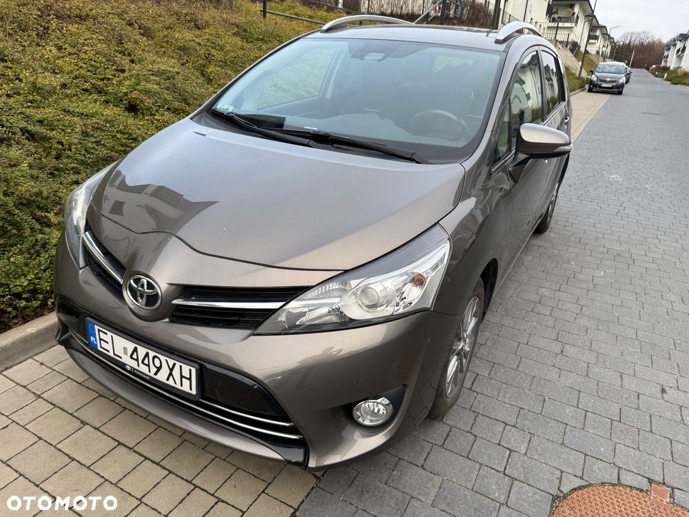 Toyota Verso 1.8 Premium 7os EU6 - 1