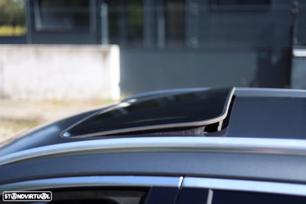 Mercedes-Benz E 300 de 9G-TRONIC AMG Line - 9