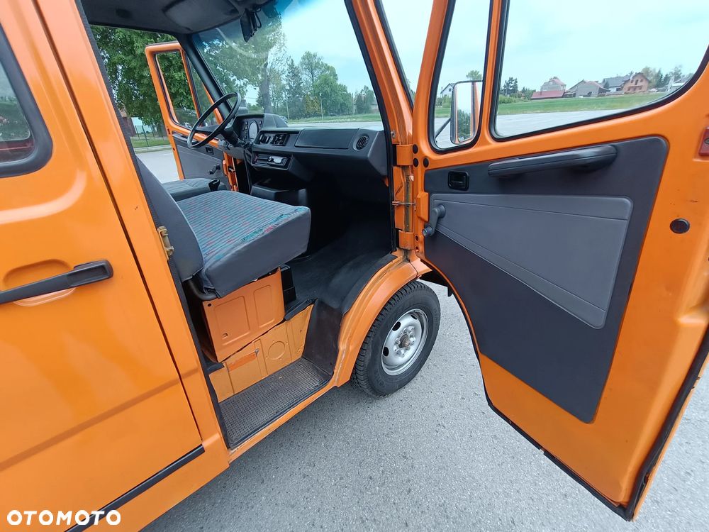 Mercedes-Benz 208 D   T1 (kaczka) - 8