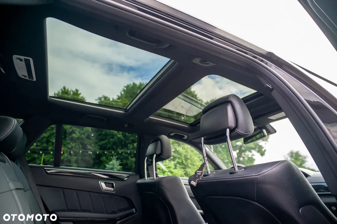 Mercedes-Benz Klasa E 300 T BlueTEC HYBRID 7G-TRONIC Elegance - 34
