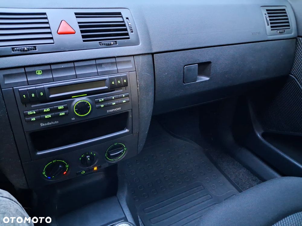 Skoda Fabia - 20