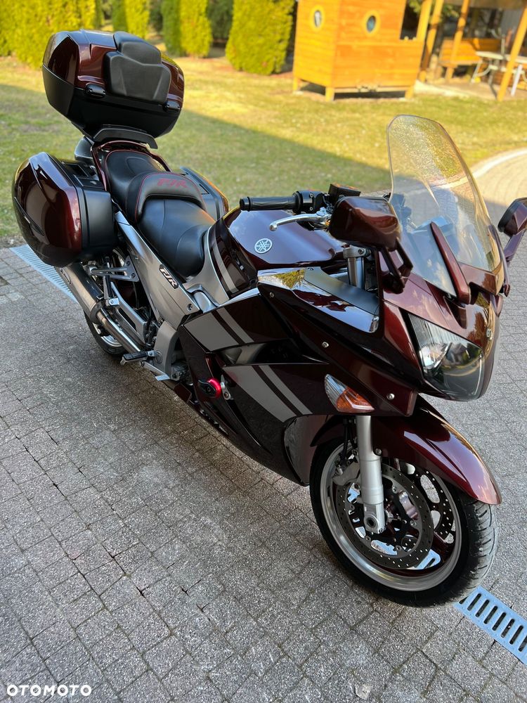 Yamaha FJR - 7
