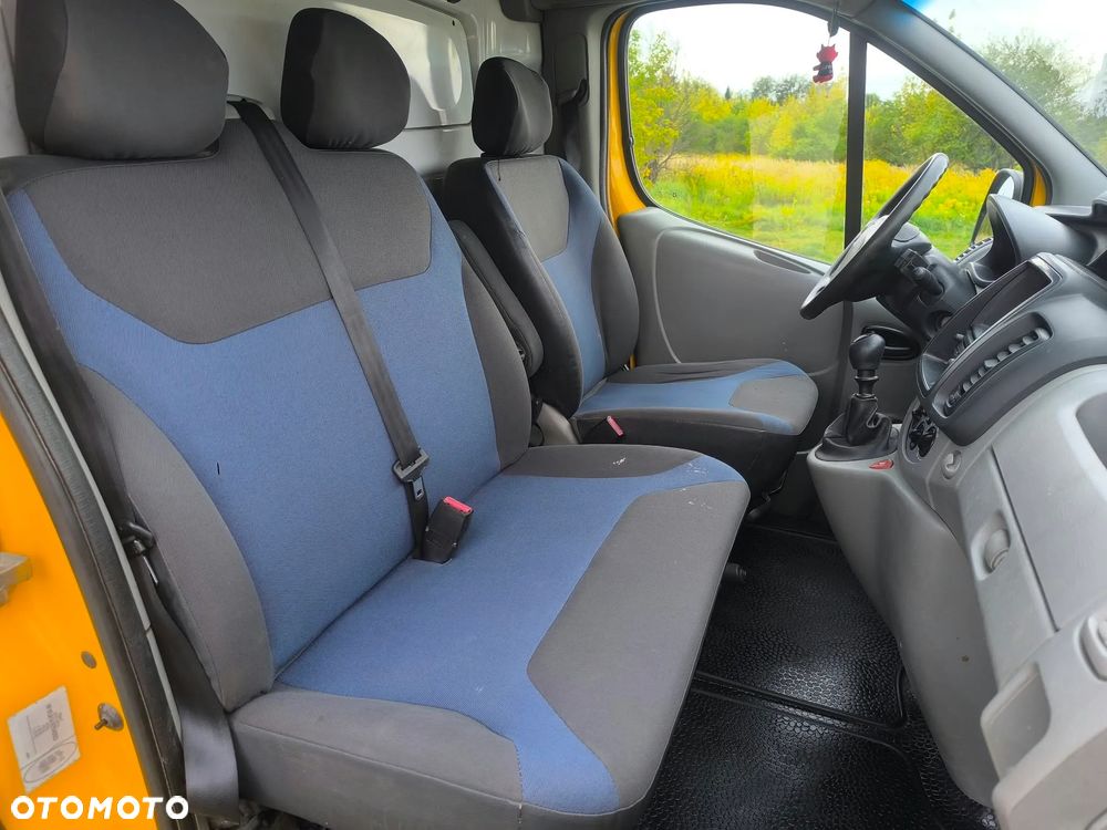 Renault Trafic - 13