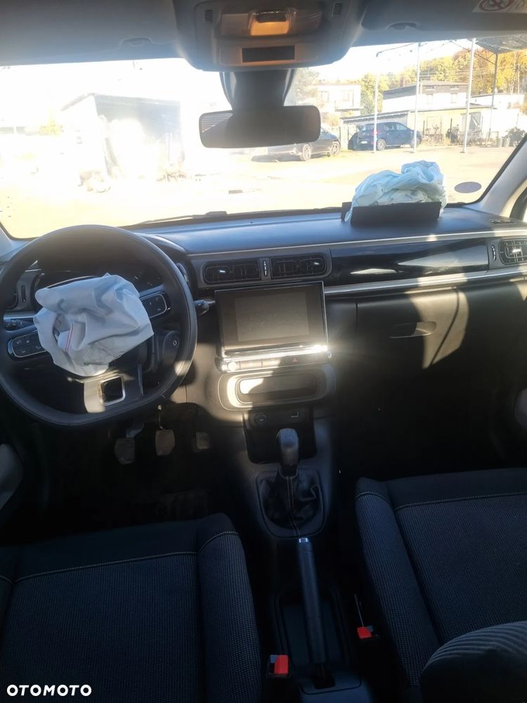 Citroën C3 Pure Tech 82 LIVE - 8