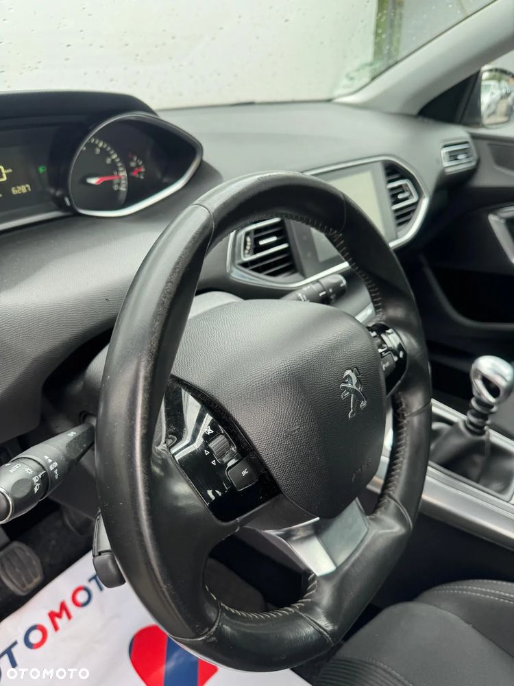 Peugeot 308 - 15