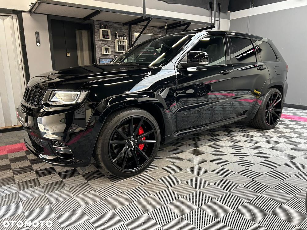 Jeep Grand Cherokee - 1