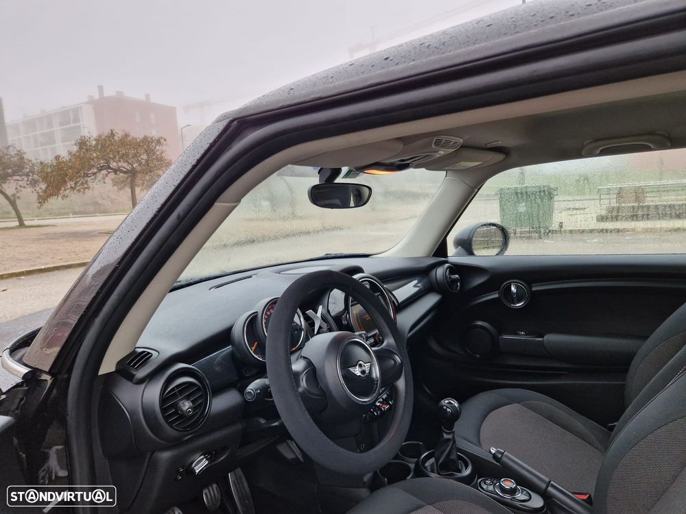 MINI 3 Portas One D - 9