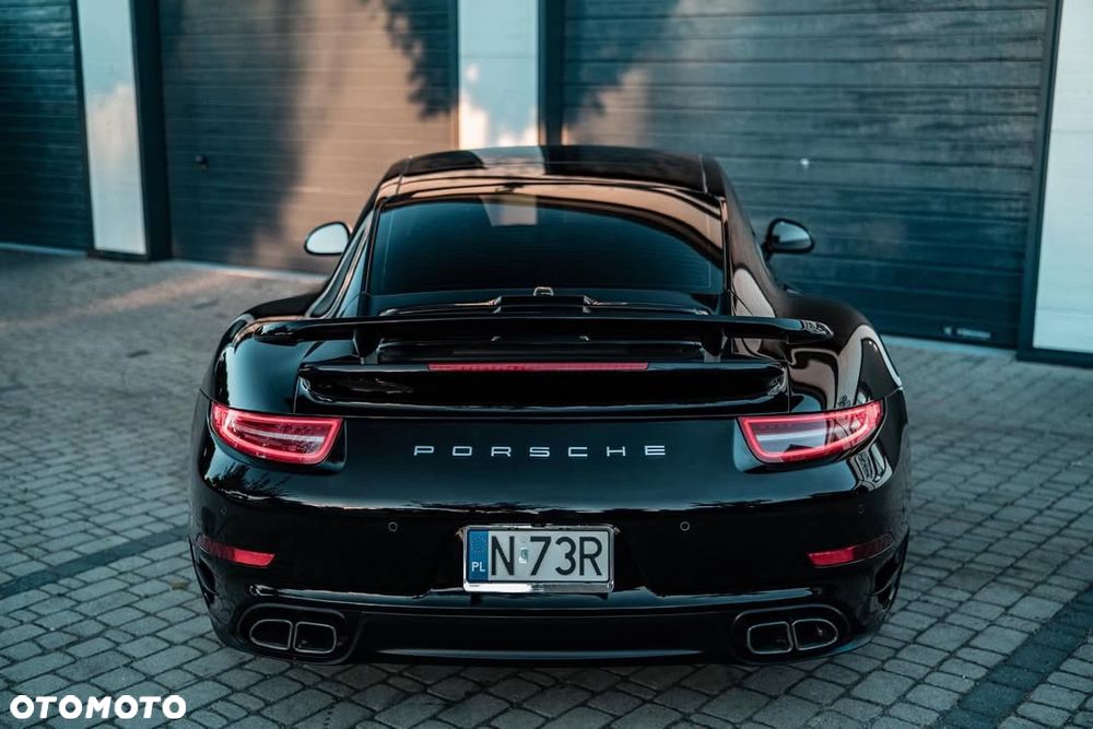 Porsche 911 Turbo - 27