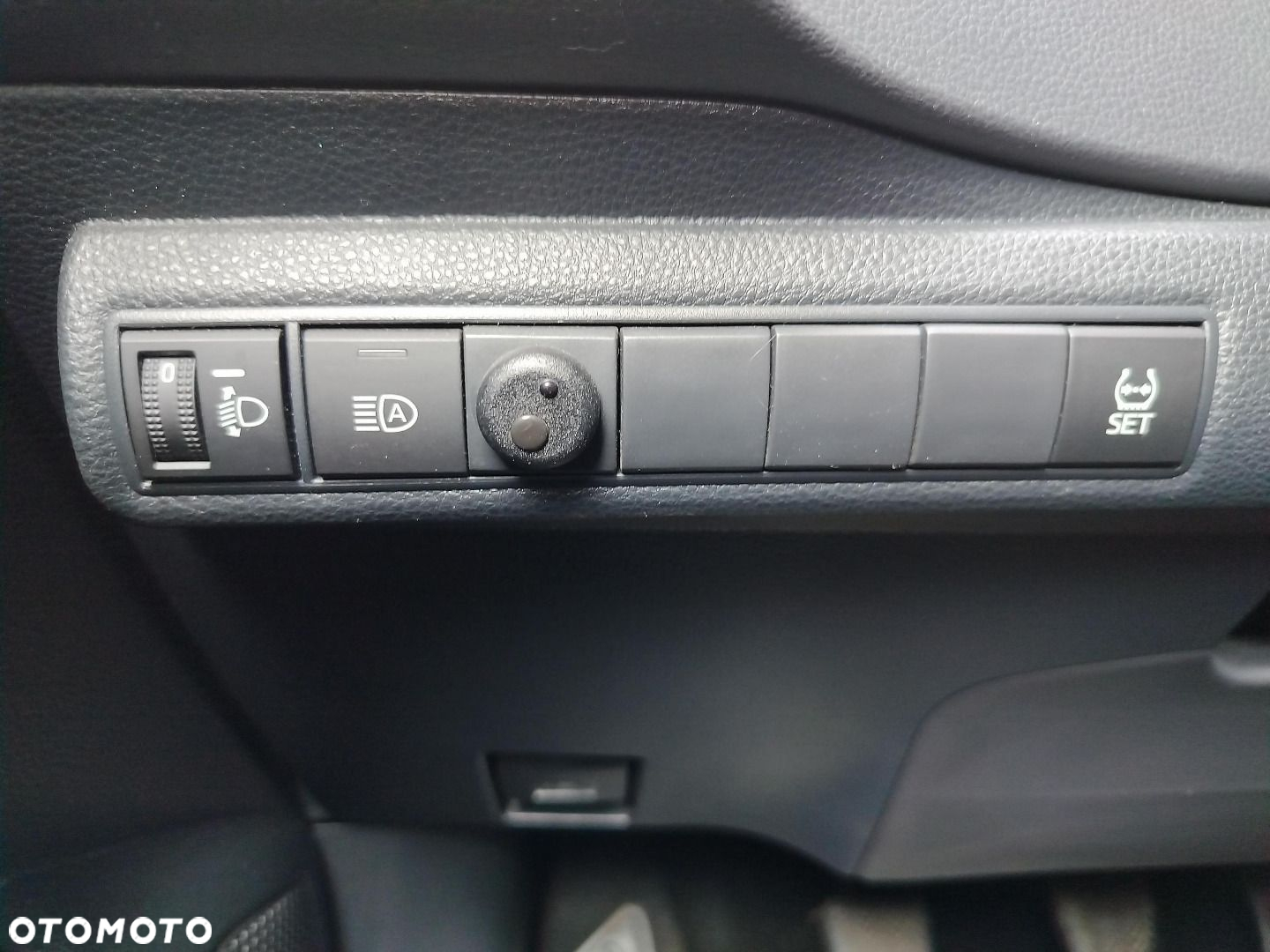 Toyota Corolla - 19