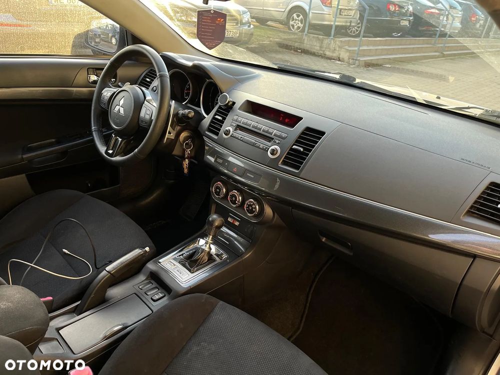 Mitsubishi Lancer - 7