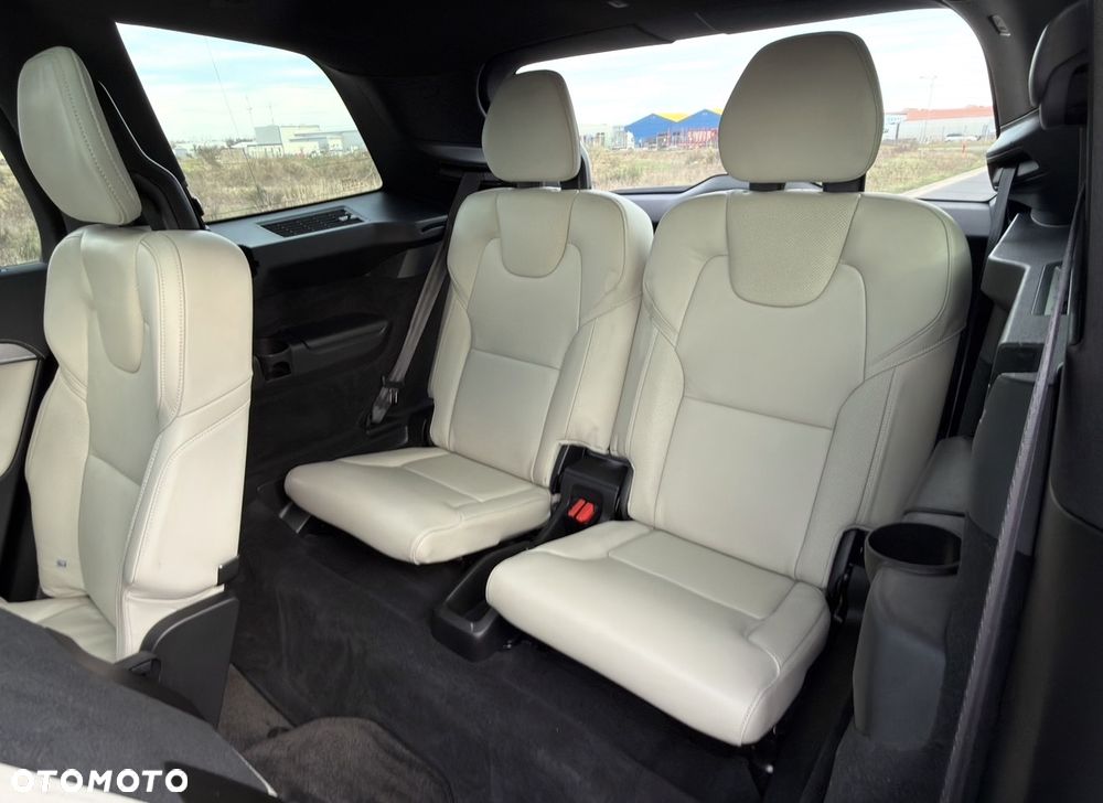 Volvo XC 90 T8 AWD Twin Engine Geartronic RDesign - 35