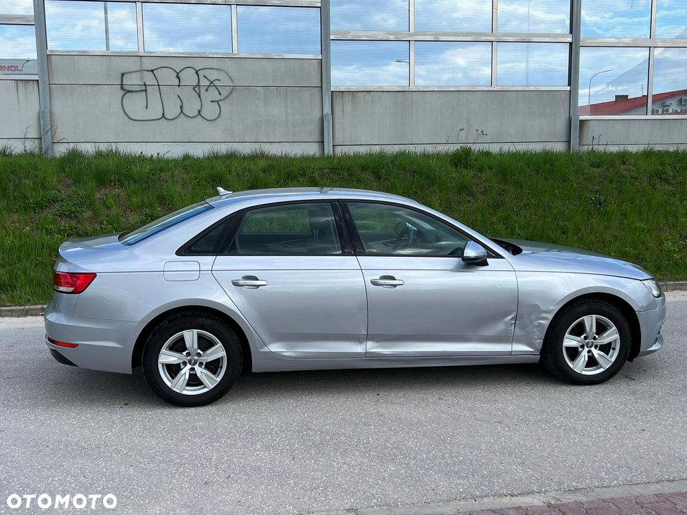 Audi A4 Limousine - 12