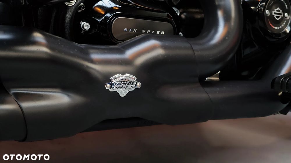 Harley-Davidson CVO Street Glide - 31