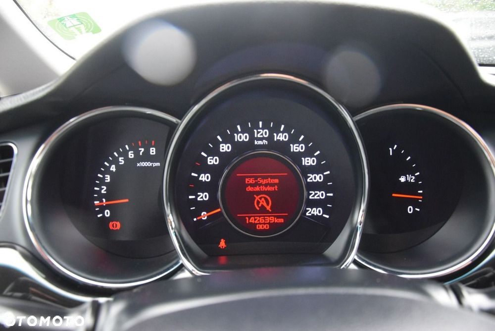 Kia Ceed 1.4 CVVT Dream Team Edition - 36