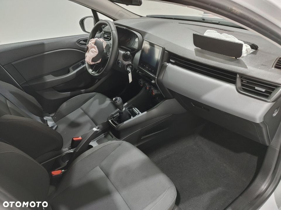 Renault Clio - 6