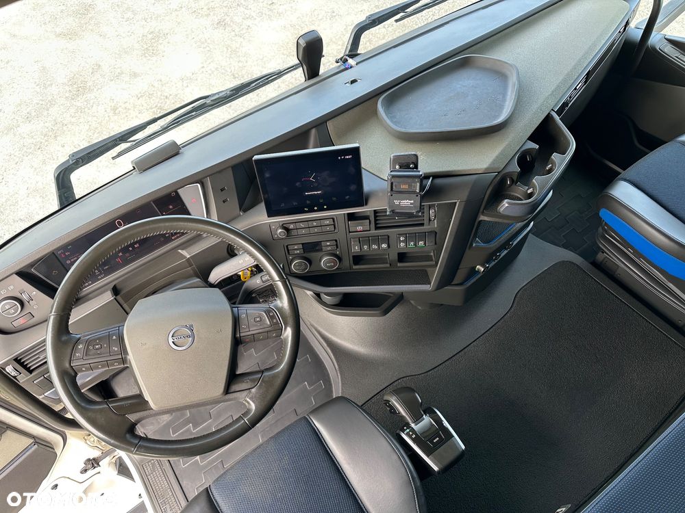 Volvo FH 500 XL I Park Cool z Niemiec - 12