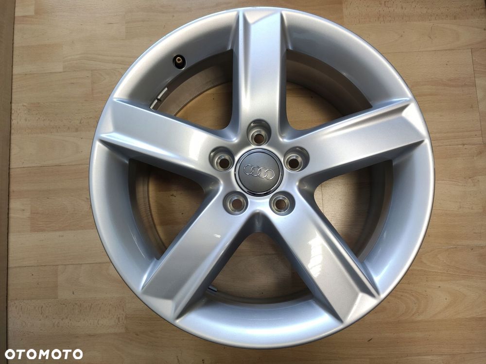 audi q5 felga alu 17 cali 8r0071497a et37 - 2