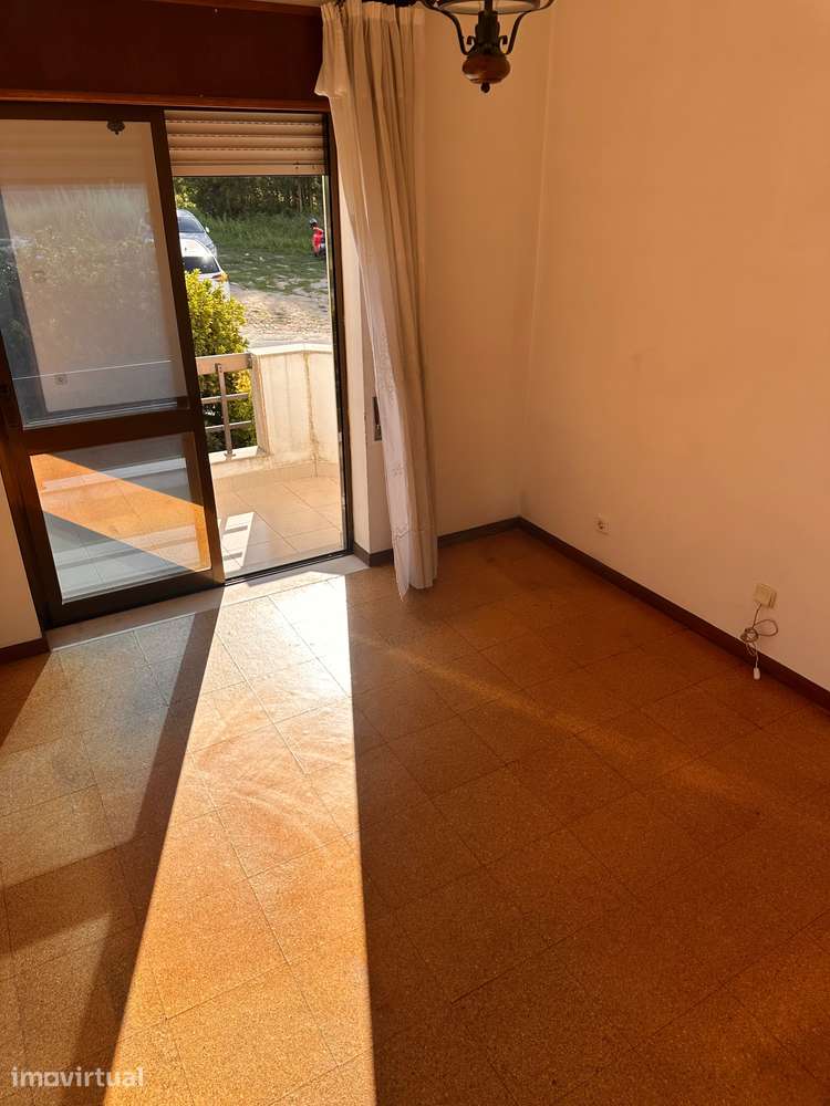 Apartamento T2 RUA DA VEIGA - Grande imagem: 4/12