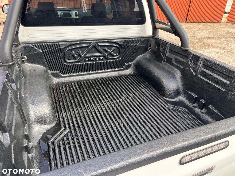 Toyota Hilux - 6