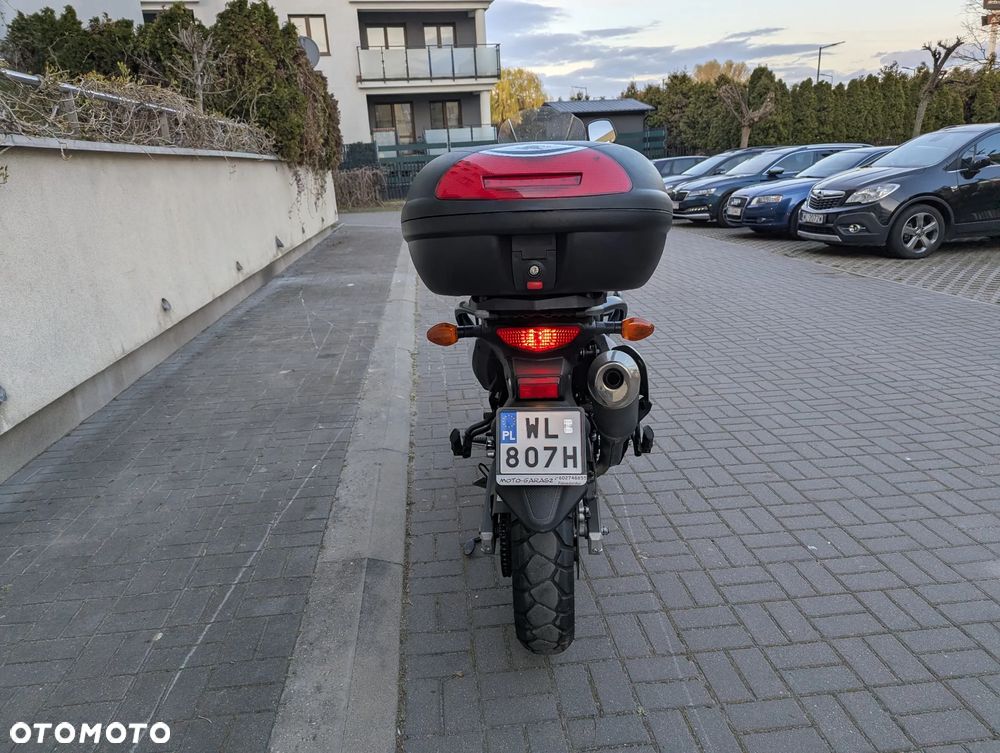 Suzuki DL - 4