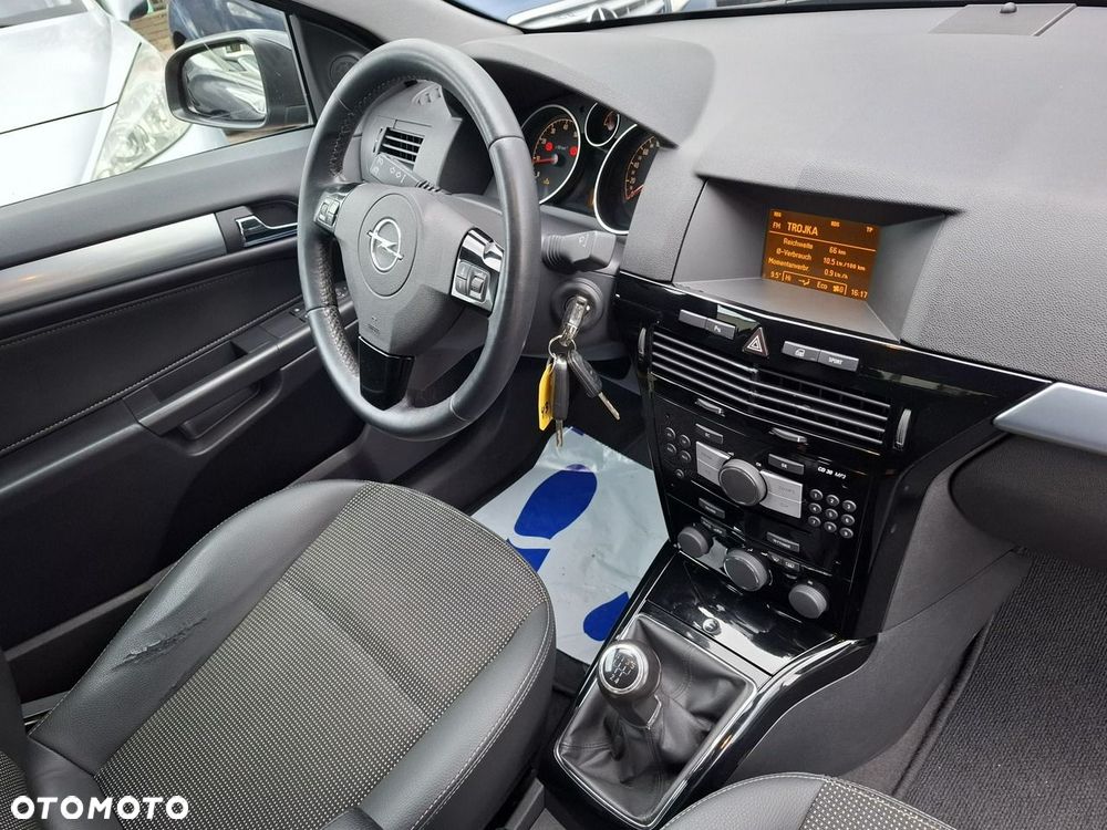 Opel Astra 1.8 Innovation - 18
