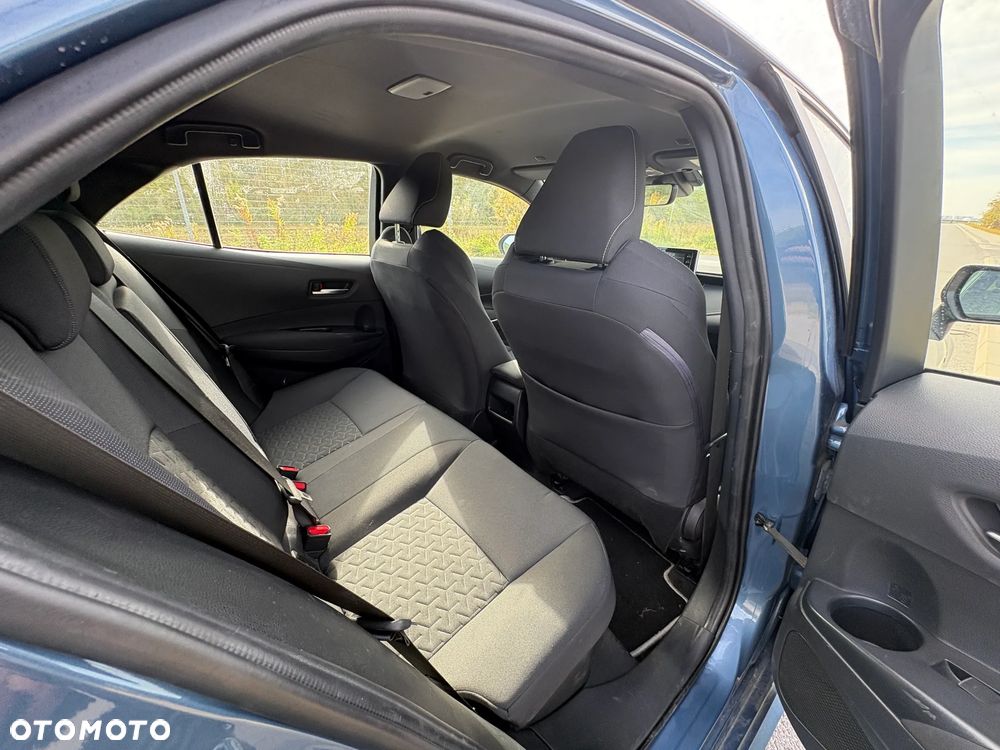 Toyota Corolla - 24