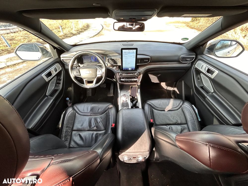 Ford Explorer EcoBoost Plug-in Hybrid PLATINUM - 12