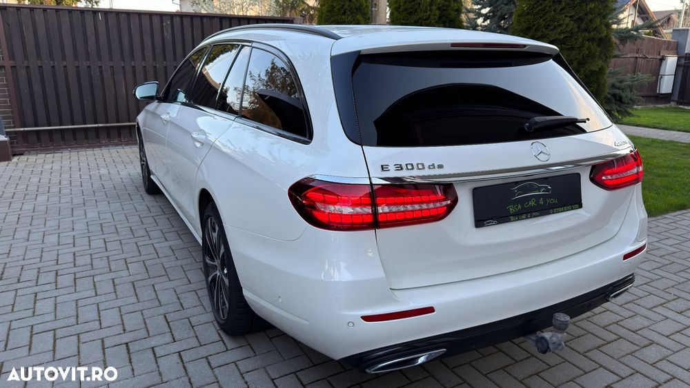 Mercedes-Benz E 300 de 4Matic 9G-TRONIC - 25
