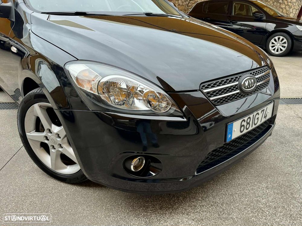 Kia Ceed S Coupé 1.6 CRDi EX - 3