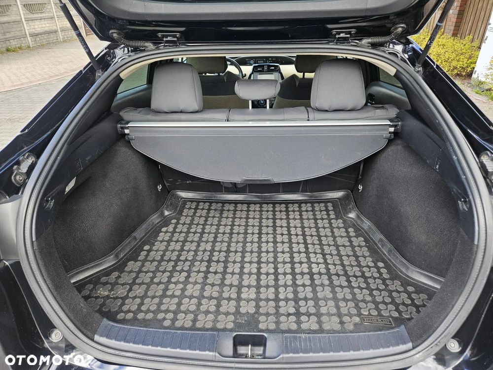 Toyota Prius Hybrid Comfort - 9