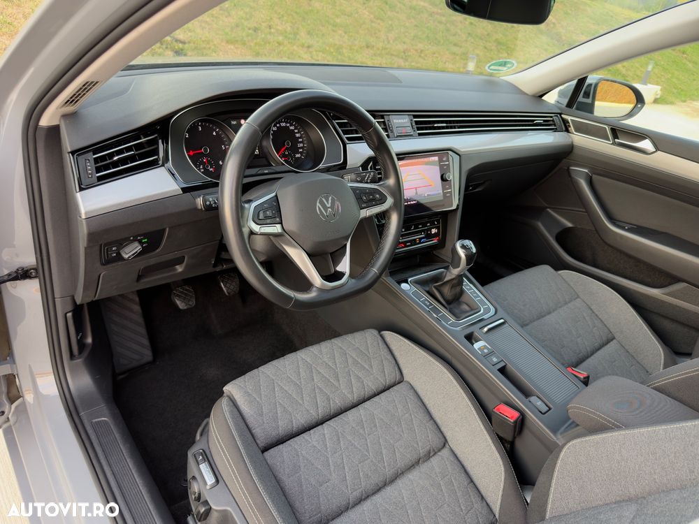 Volkswagen Passat 2.0 TDI SCR Business - 25