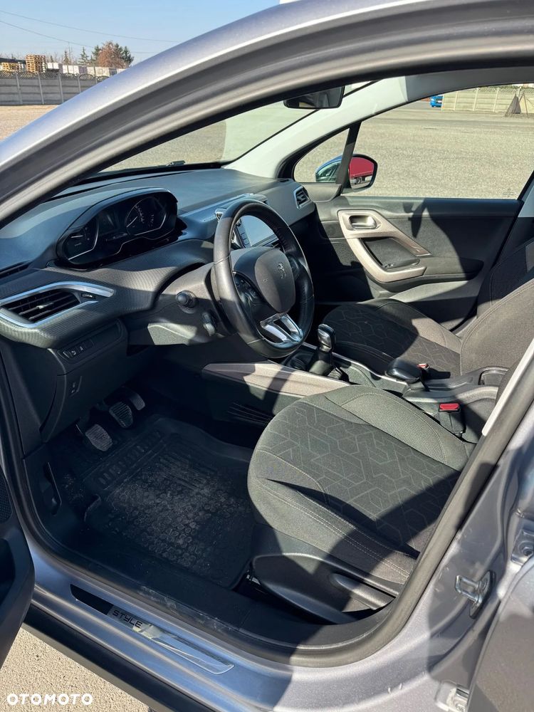 Peugeot 2008 - 15
