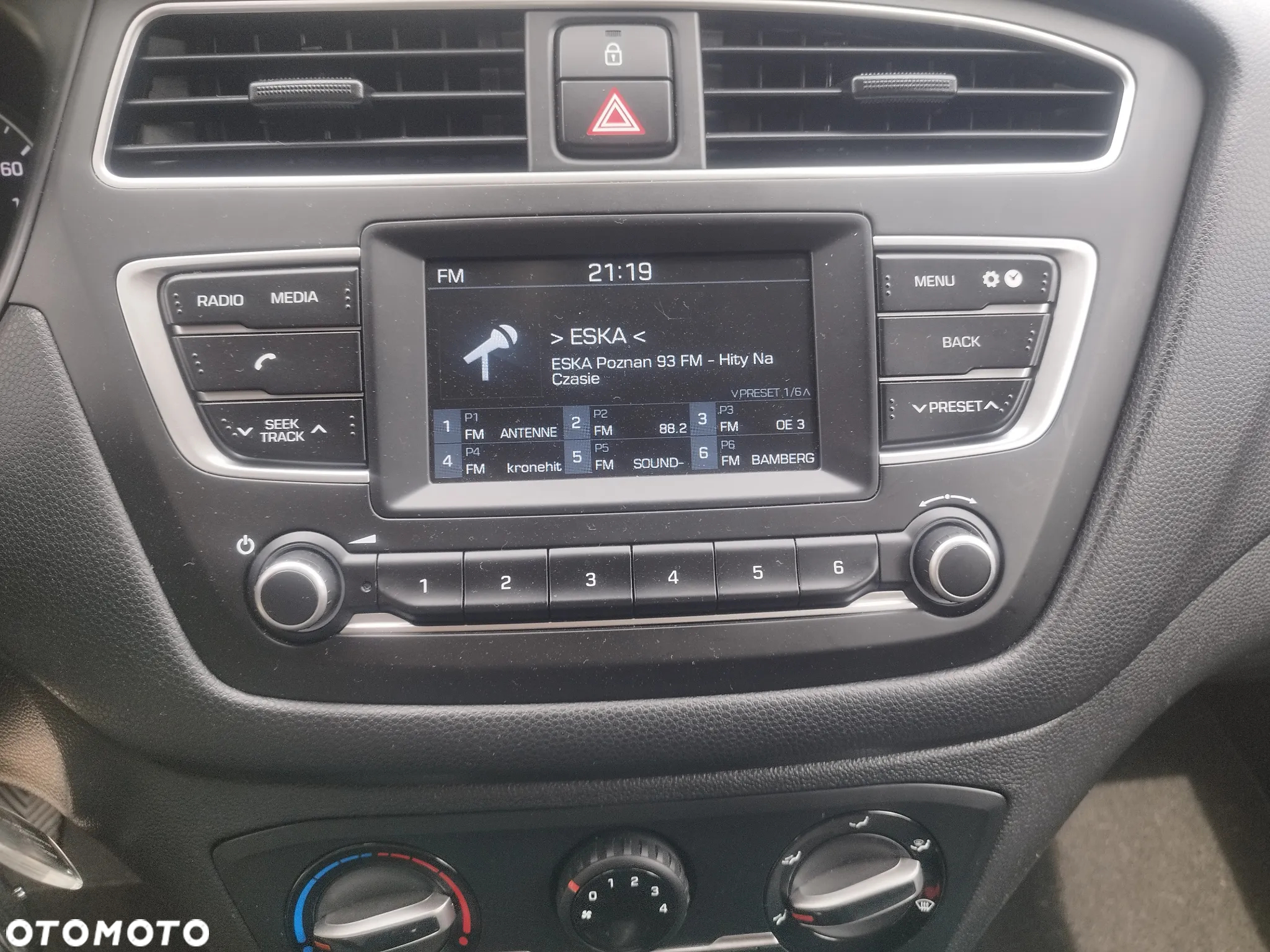 Hyundai i20 1.2 YES Gold - 26