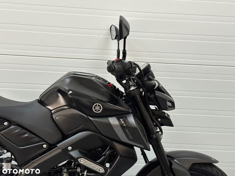 Yamaha MT - 8