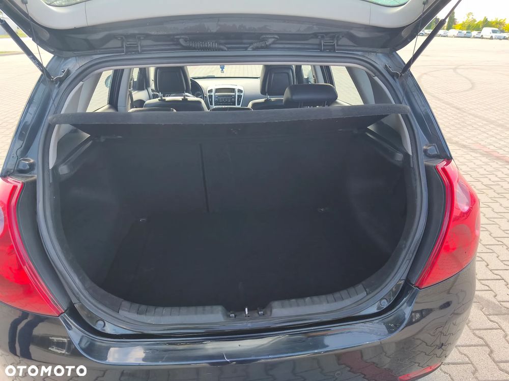 Kia Ceed 1.6 Comfort + - 8