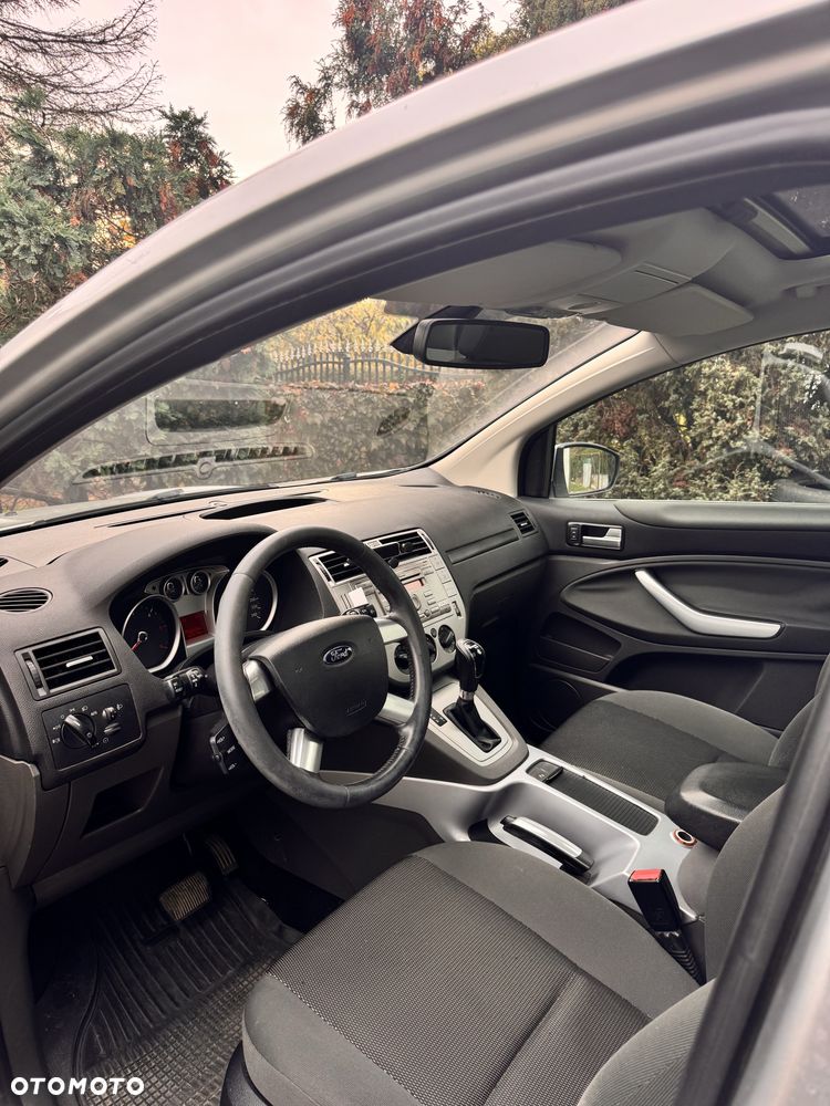 Ford Kuga - 7