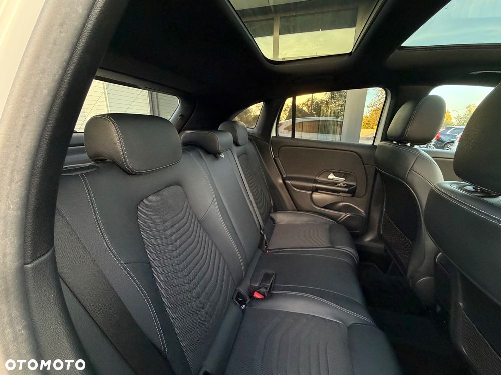 Mercedes-Benz GLA 200 Progressive - 20