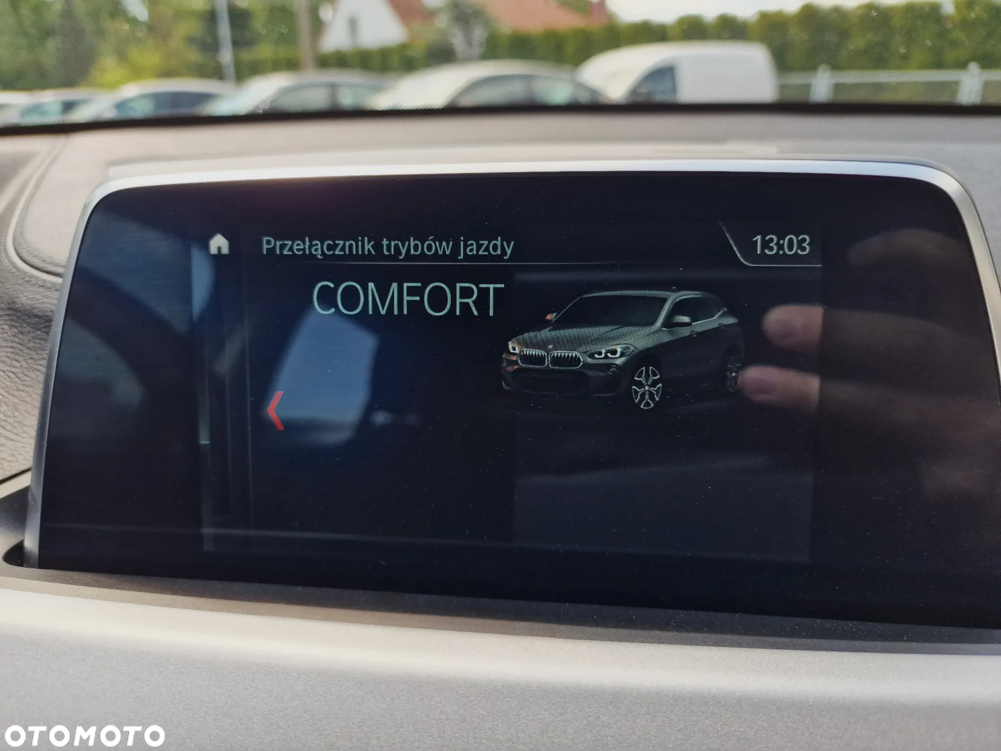 BMW X2 sDrive18d Advantage Plus - 33