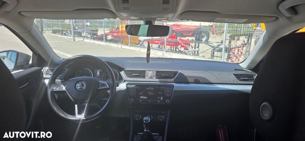 Skoda Superb 1.6 TDI GreenLine - 8