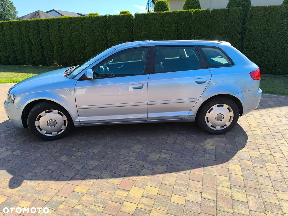 Audi A3 Sportback 2.0 TDI DPF S tronic Ambition - 4