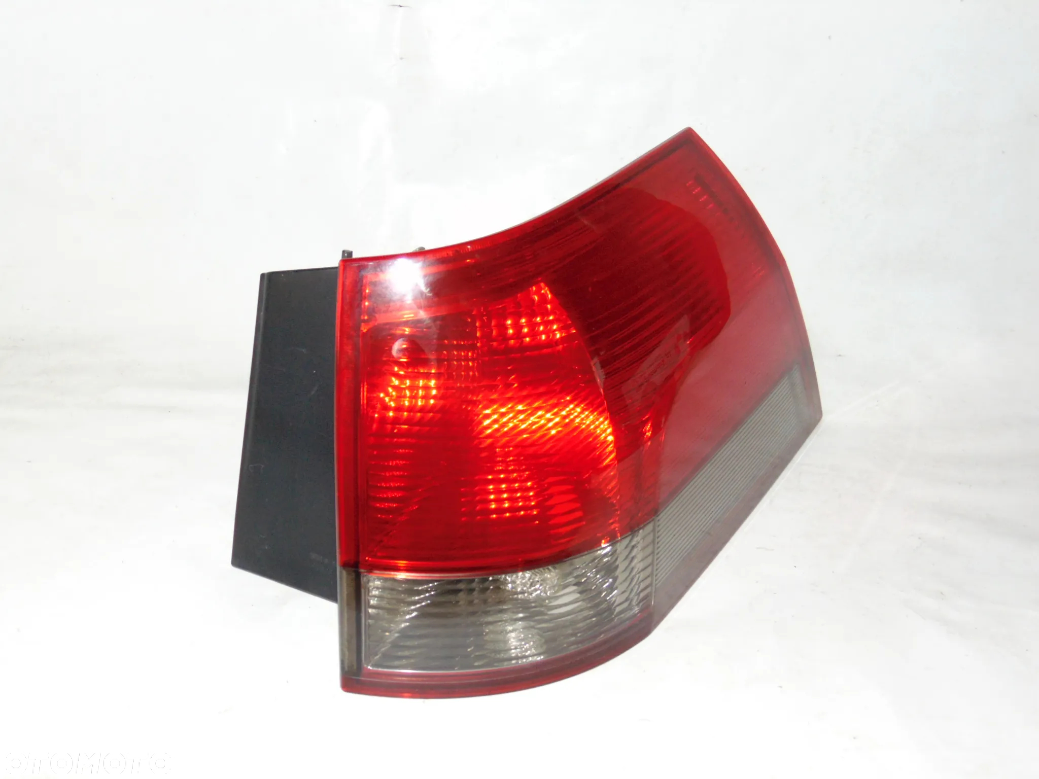 ORYGINAŁ lampa tylna tył lewa prawa Opel Vectra C kombi 02-05r - 12