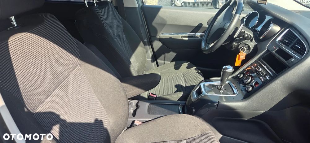 Peugeot 5008 1.6 HDi Premium - 11
