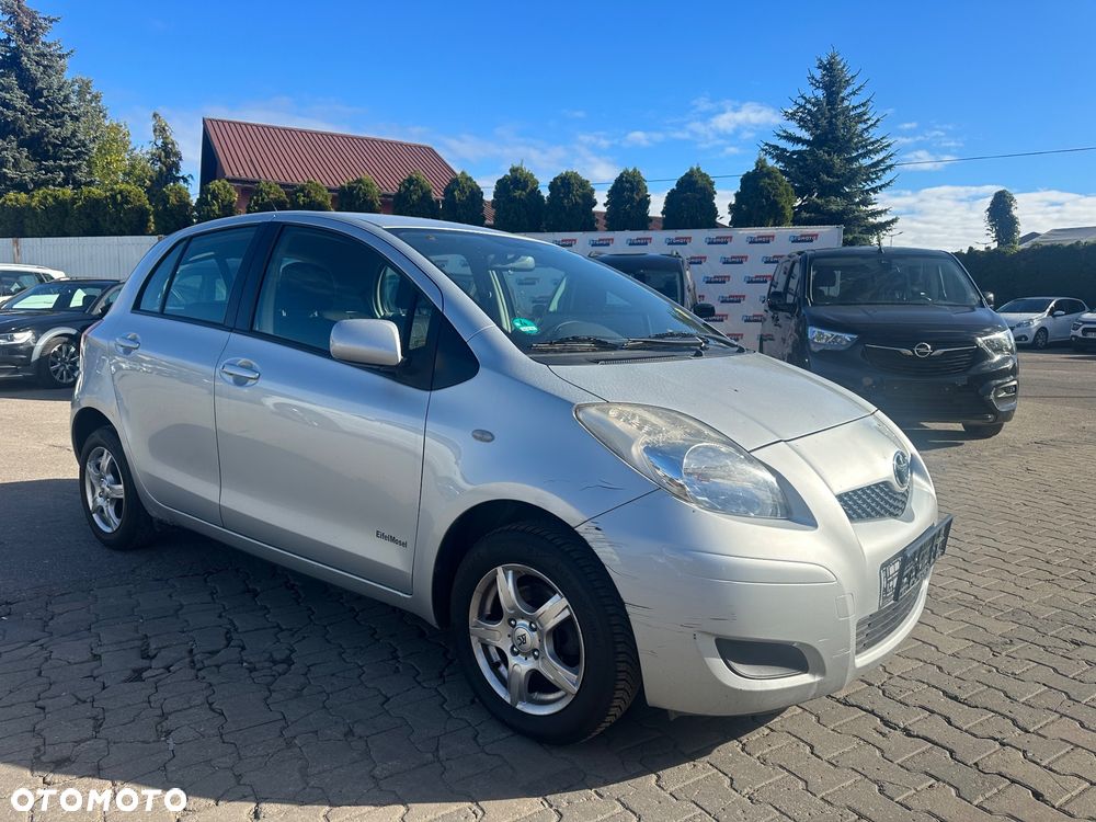 Toyota Yaris 1.0 Entry EU5 - 4