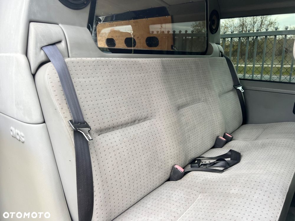 Volkswagen Transporter - 21